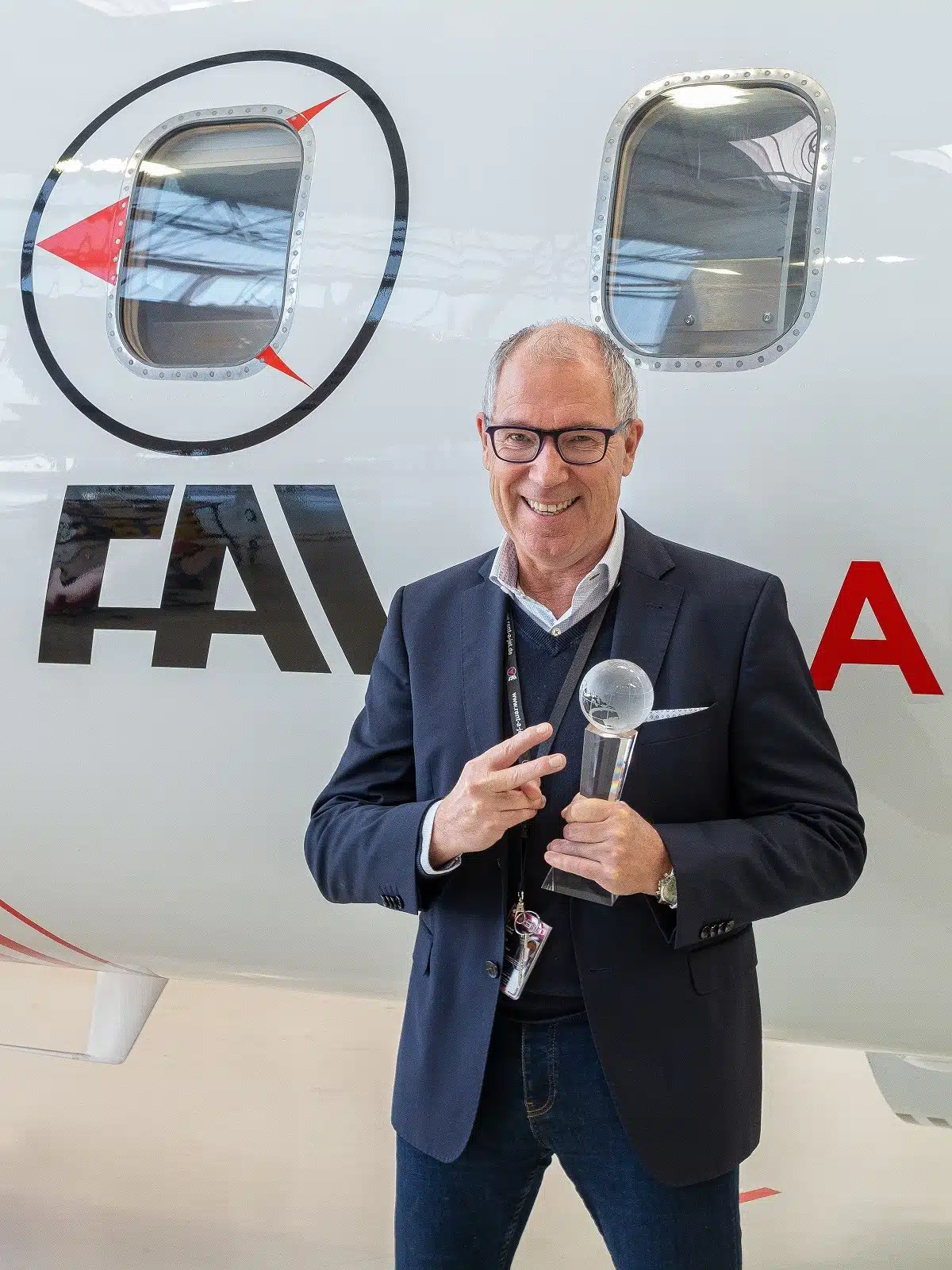 Volker Lemke, head of FAI's Air Ambulance Division with the award